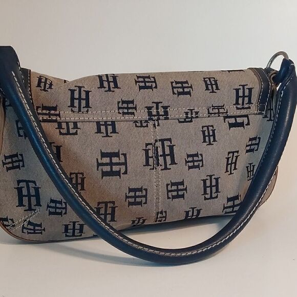 Tommy Hilfiger Bag Gray and Navy - Picture 6 of 8